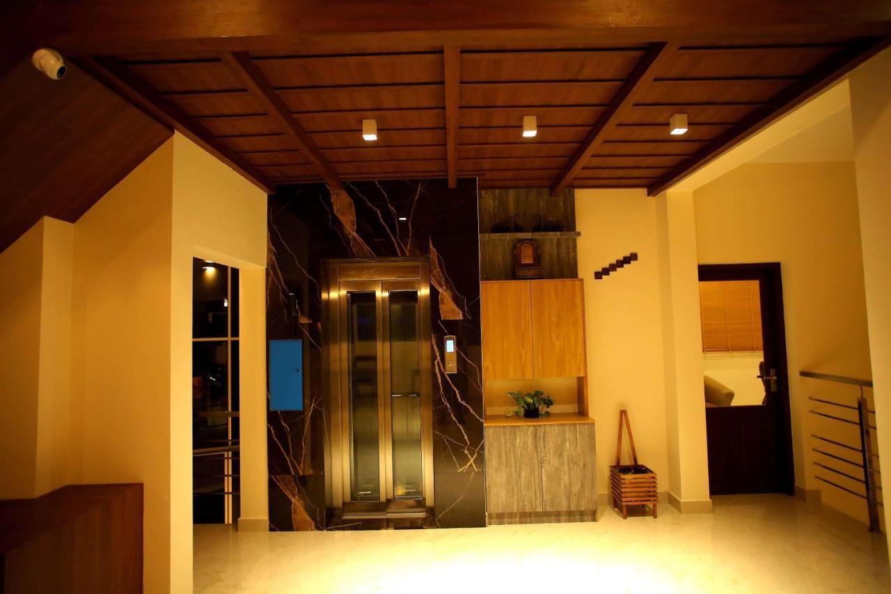 Kira Palace Residency Hotell Ernakulam Eksteriør bilde