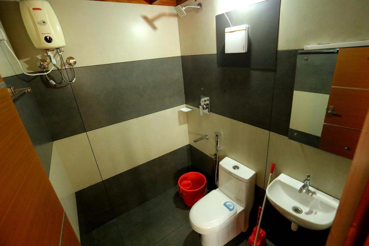 Kira Palace Residency Hotell Ernakulam Eksteriør bilde