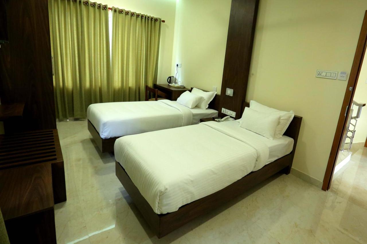 Kira Palace Residency Hotell Ernakulam Eksteriør bilde