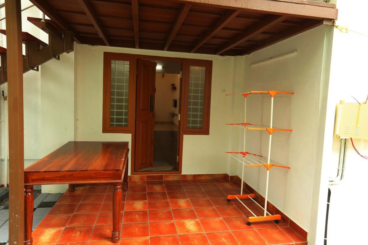 Kira Palace Residency Hotell Ernakulam Eksteriør bilde